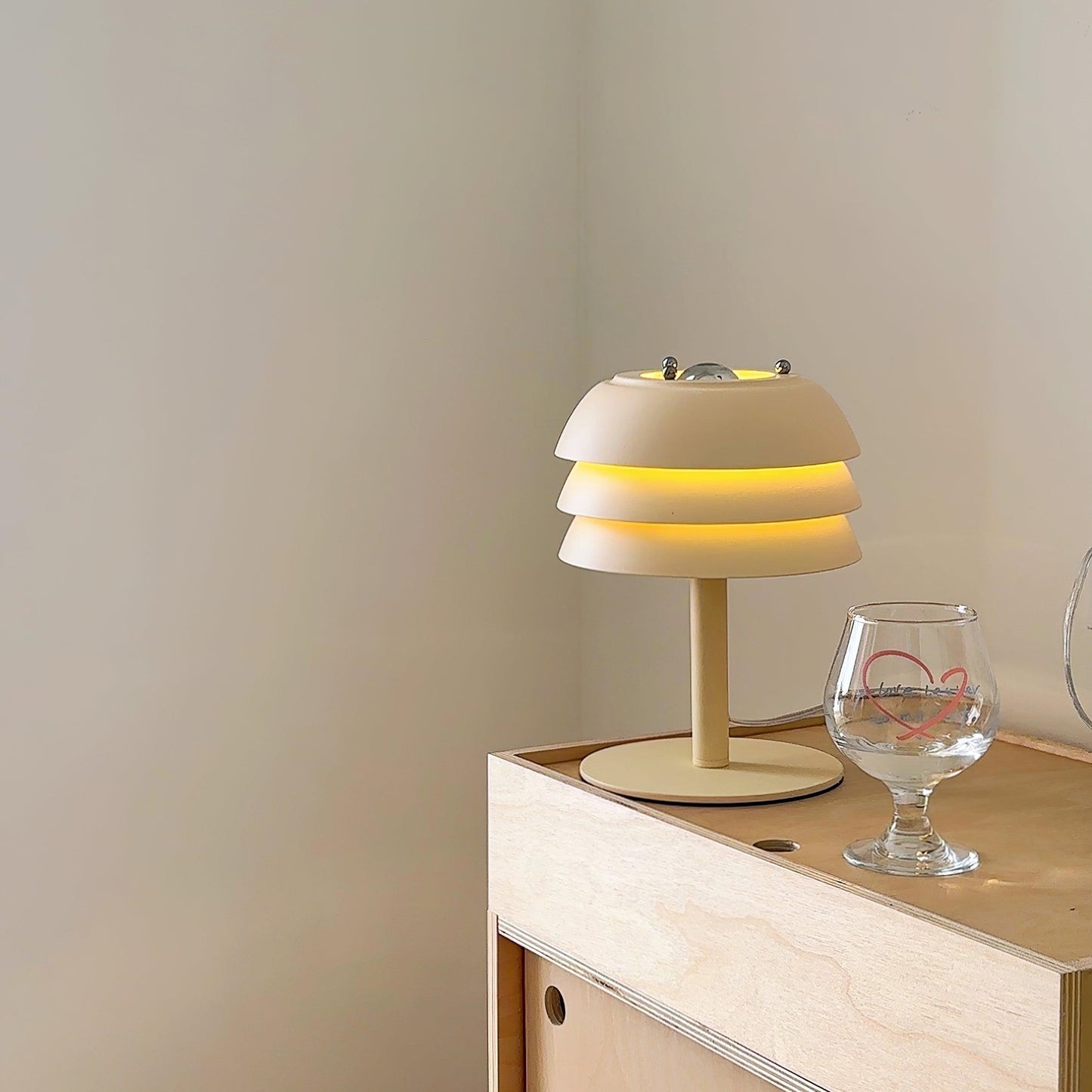 Minimalistische 3 Stöckige Creme Pilz Bettseite Tischlampe