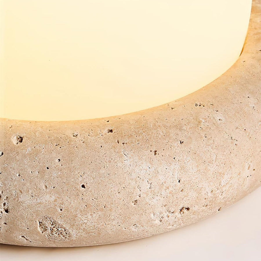 Halbrunde Tischlampe aus Travertin im cremefarbenen Stil