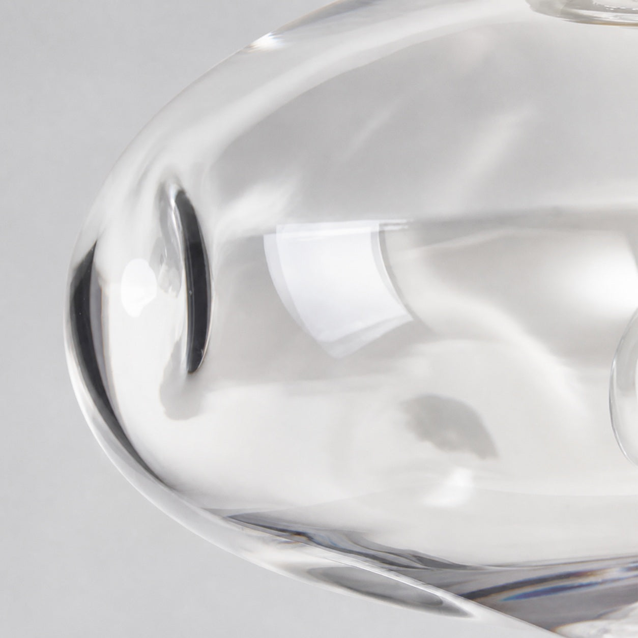 Glissora Deckenleuchte aus reflektierendem Glas – Skulpturales Design, vielseitige Ausführung für Flur und Esszimmer