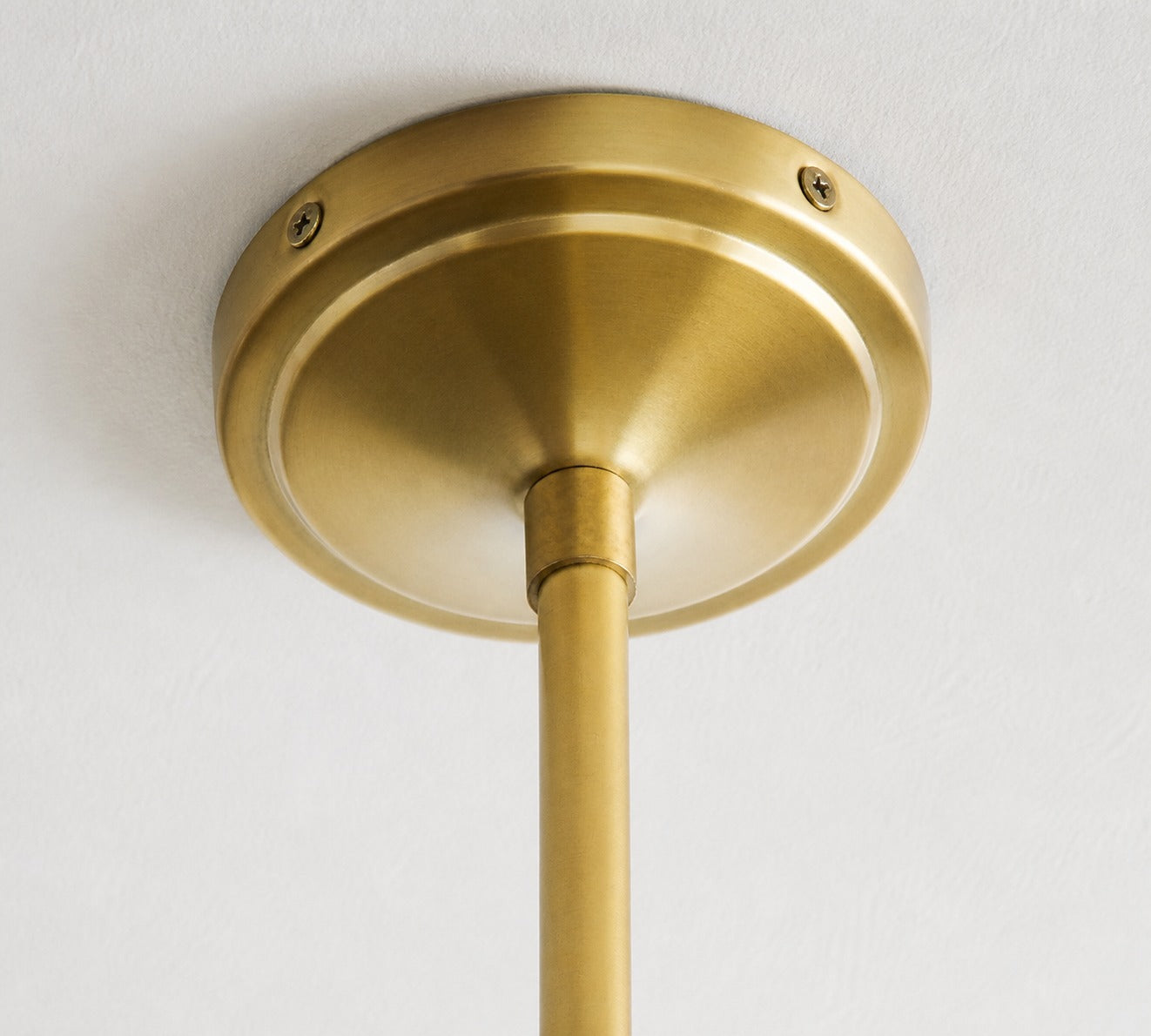 Forvara Pendelleuchte mit Metallmast – Verstellbare Inselbeleuchtung im Landhausstil