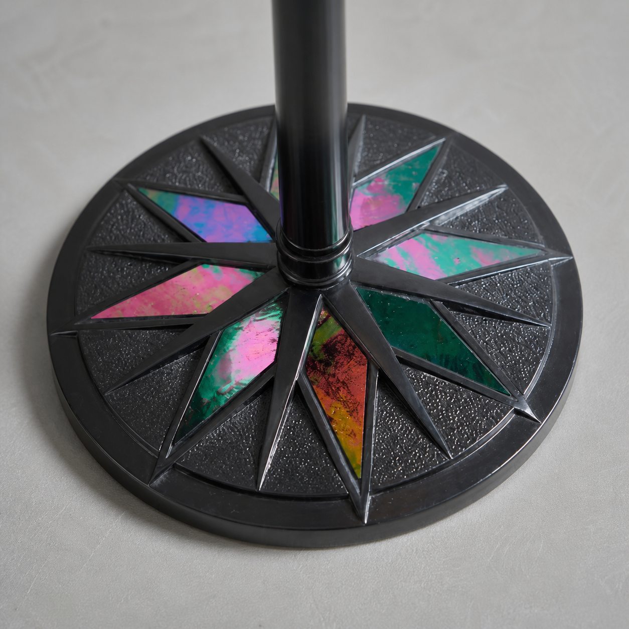 TF Astoria Art Deco Stained Glass Floor Lamp – Geometric Design Standing Light for Living Room