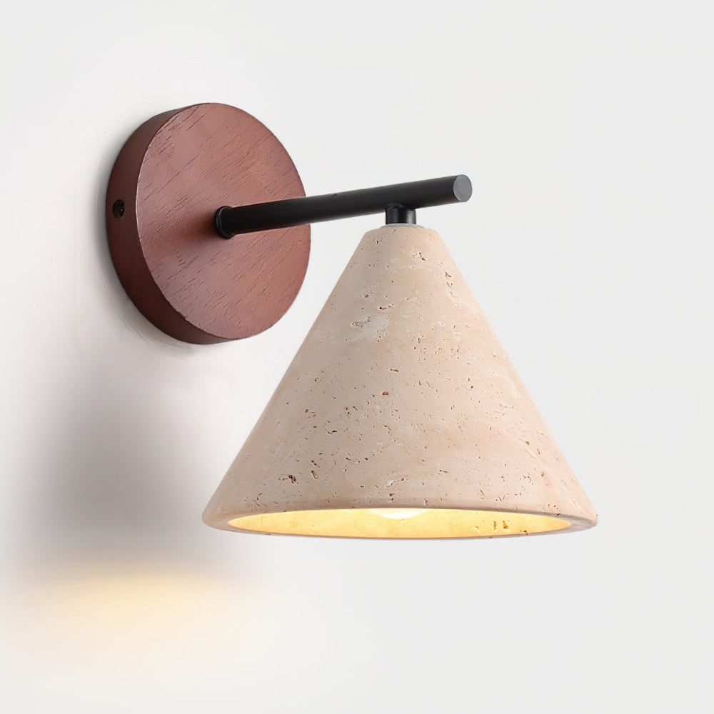 Moderne, minimalistische, konische Wandleuchte aus Travertin