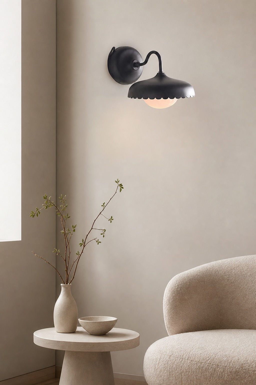 Rayla ScallopEdge Wandleuchte - Moderne Metall Außen Lampe für Terrasse, Balkon oder Veranda