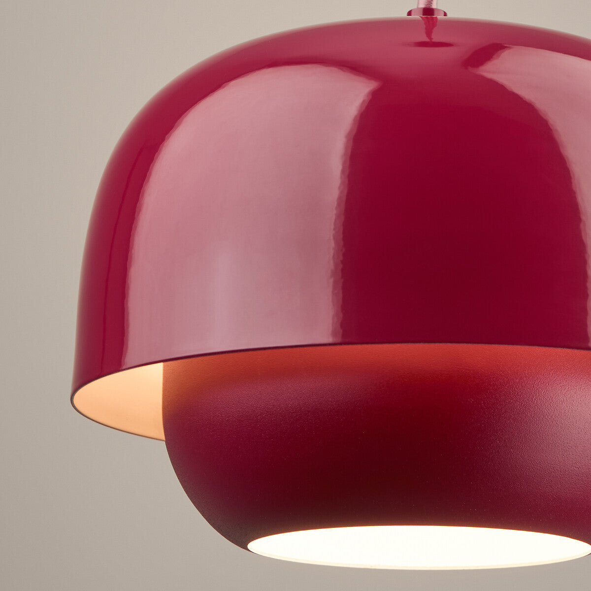 Clinco Colored Metal Globe Fixture – Stylish Lighting for Bedrooms and Offices