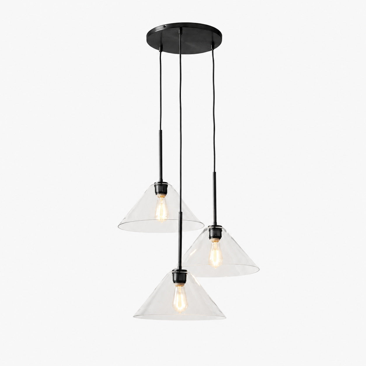Conica 3-flammiger Kegel-Kronleuchter – Skulpturale Pendelleuchte aus Glas im modernen Stil