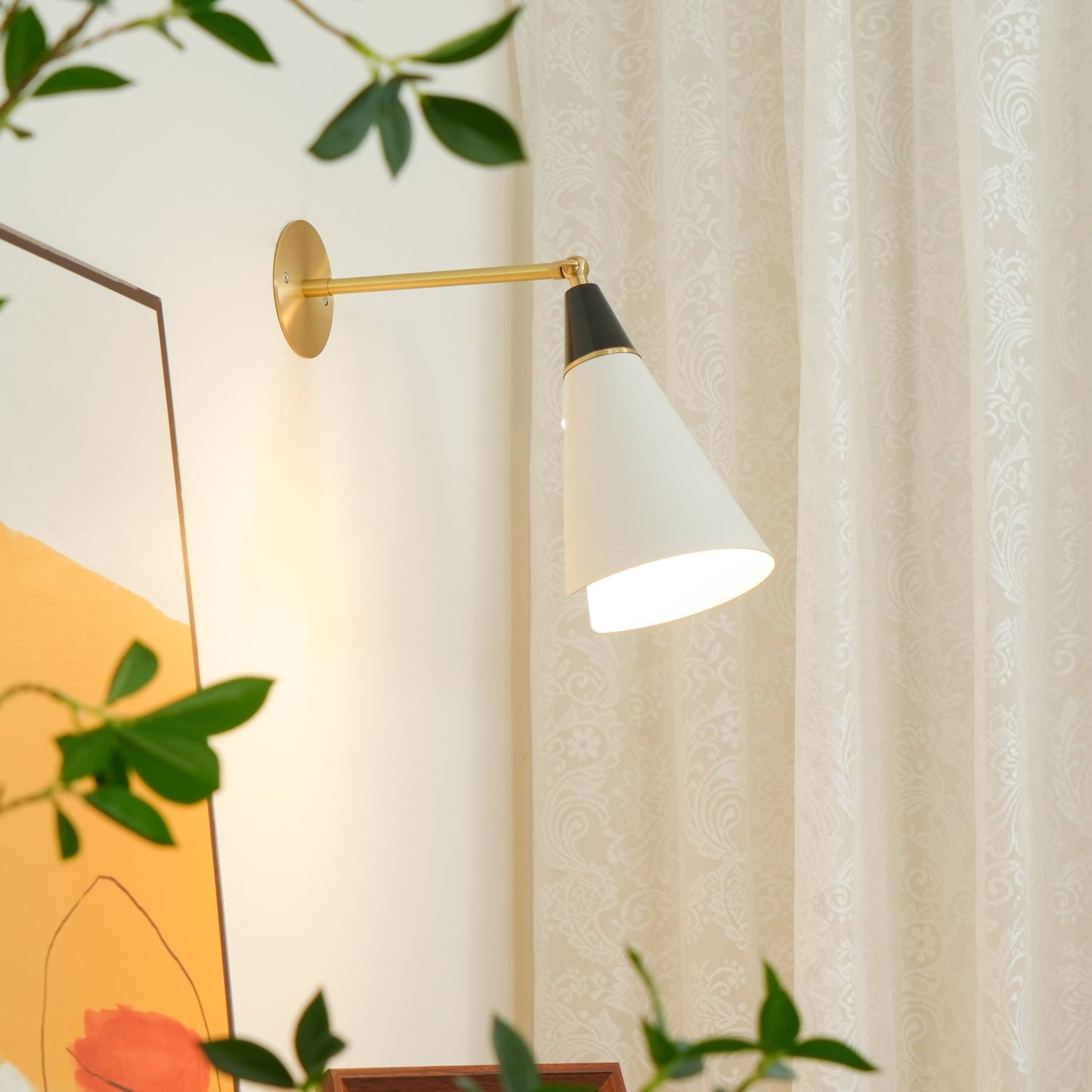 Magari Mid Century Wandleuchte Messing Schwenkbar