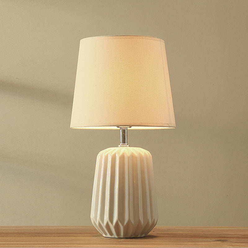 Nobel Stoff Keramik Bett Tischlampe