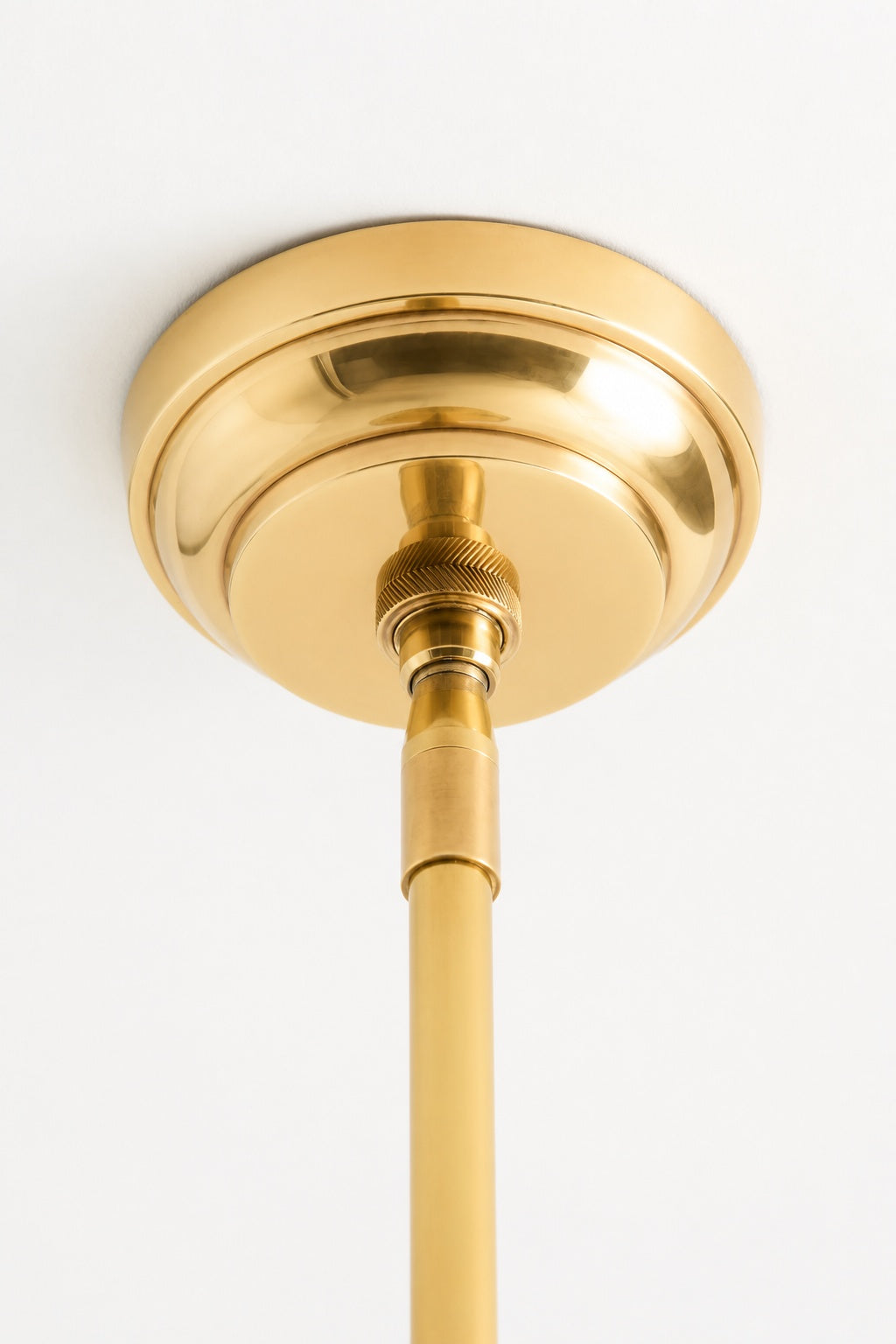 Auriglow Kleeblatt Cutout Pendelleuchte – Moderne Emaille-Messing Hängelampe für Esszimmer, Küche oder Flur