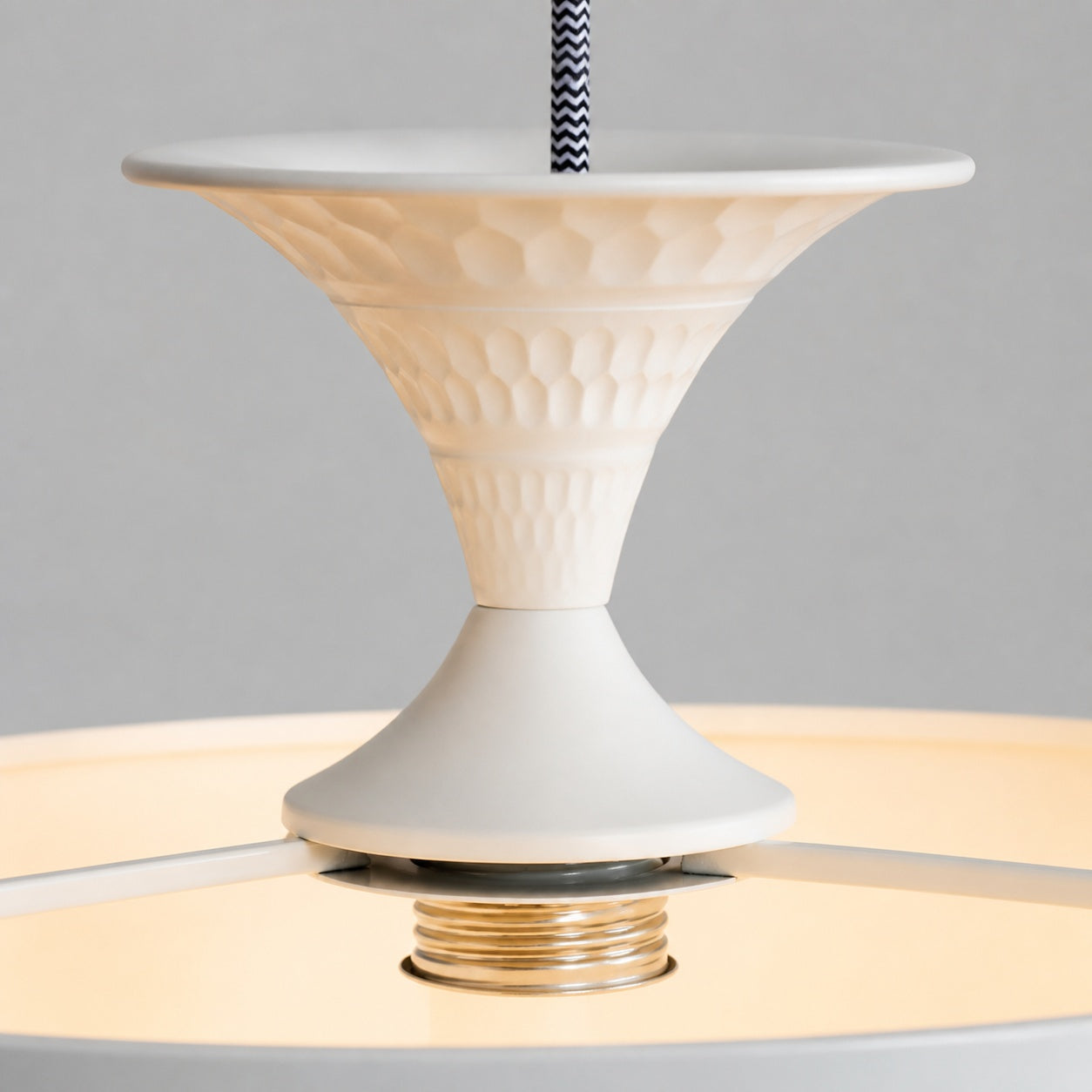 Alaria Design Pendant Lamp - Artistic Pendant Light with Ambient Shadow for Living Room