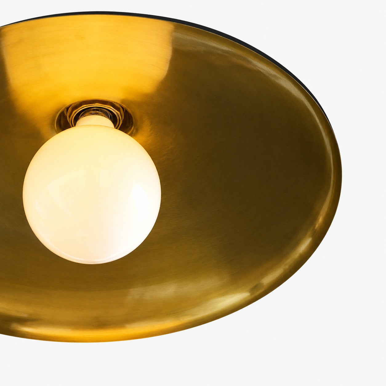 Forvara Farmhouse Deckenleuchte aus Metall – Deckenlampe in Schwarz oder Weiß