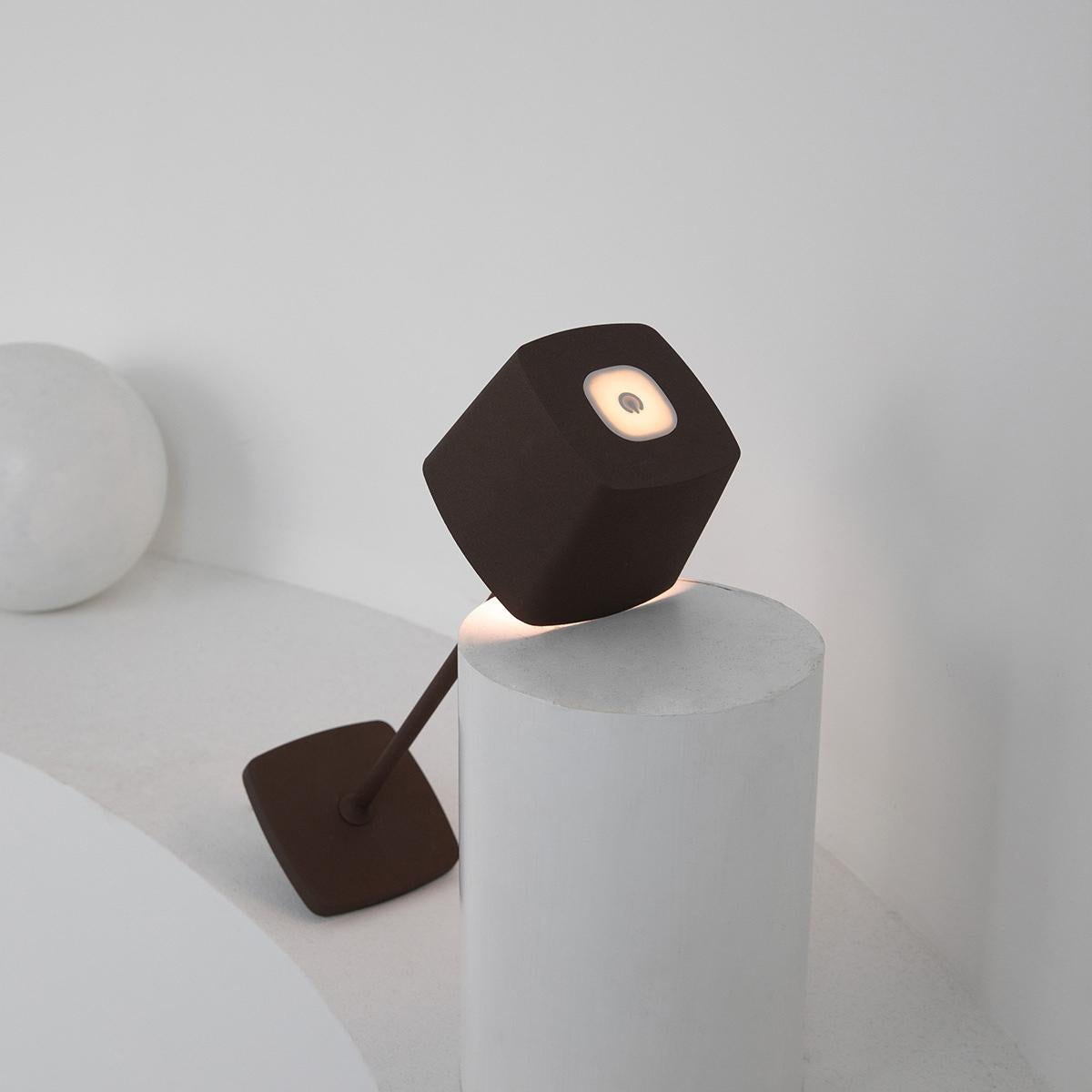 Scandinavian Cordless Touch Led Table Light For Restaurant