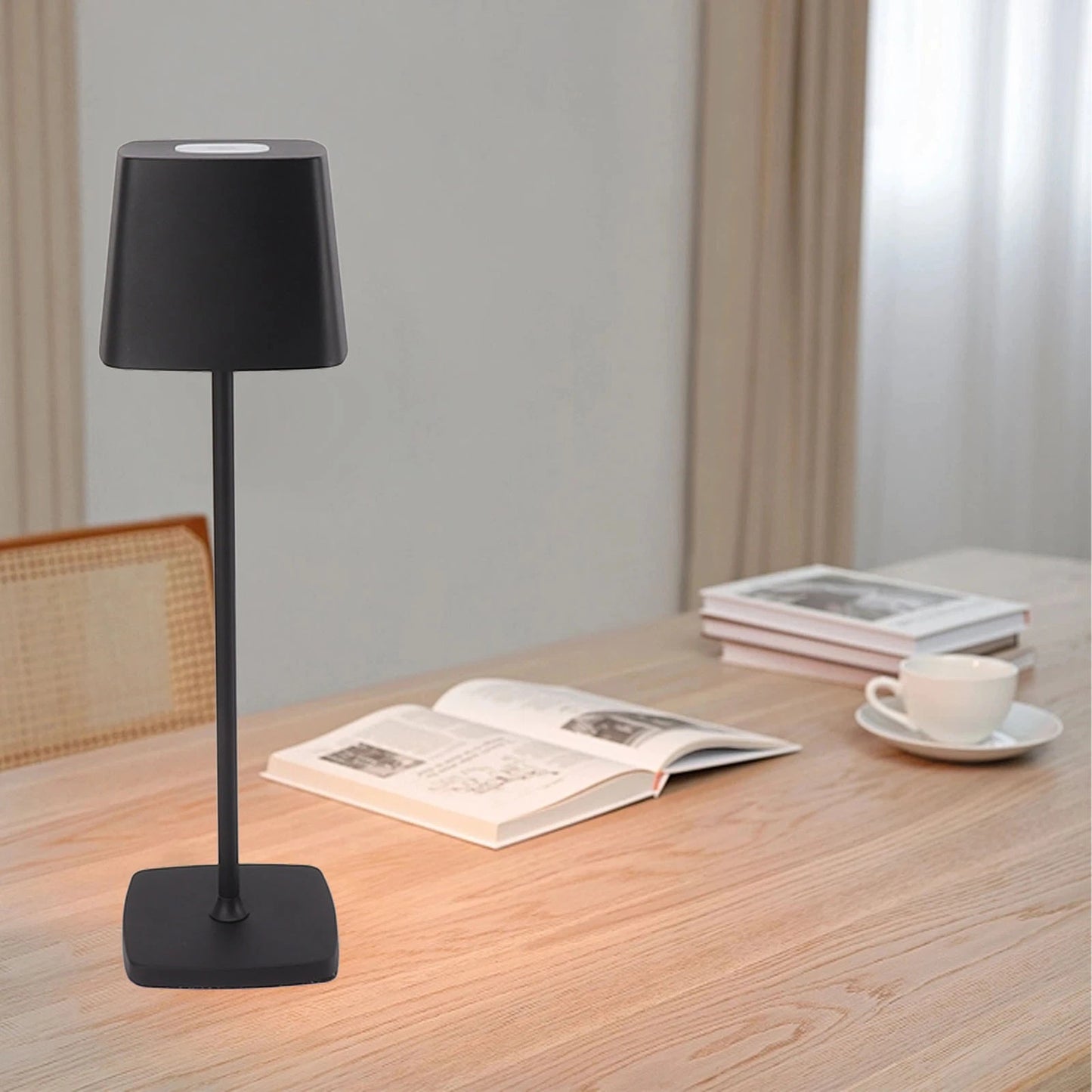 Scandinavian Cordless Touch Led Table Light For Restaurant