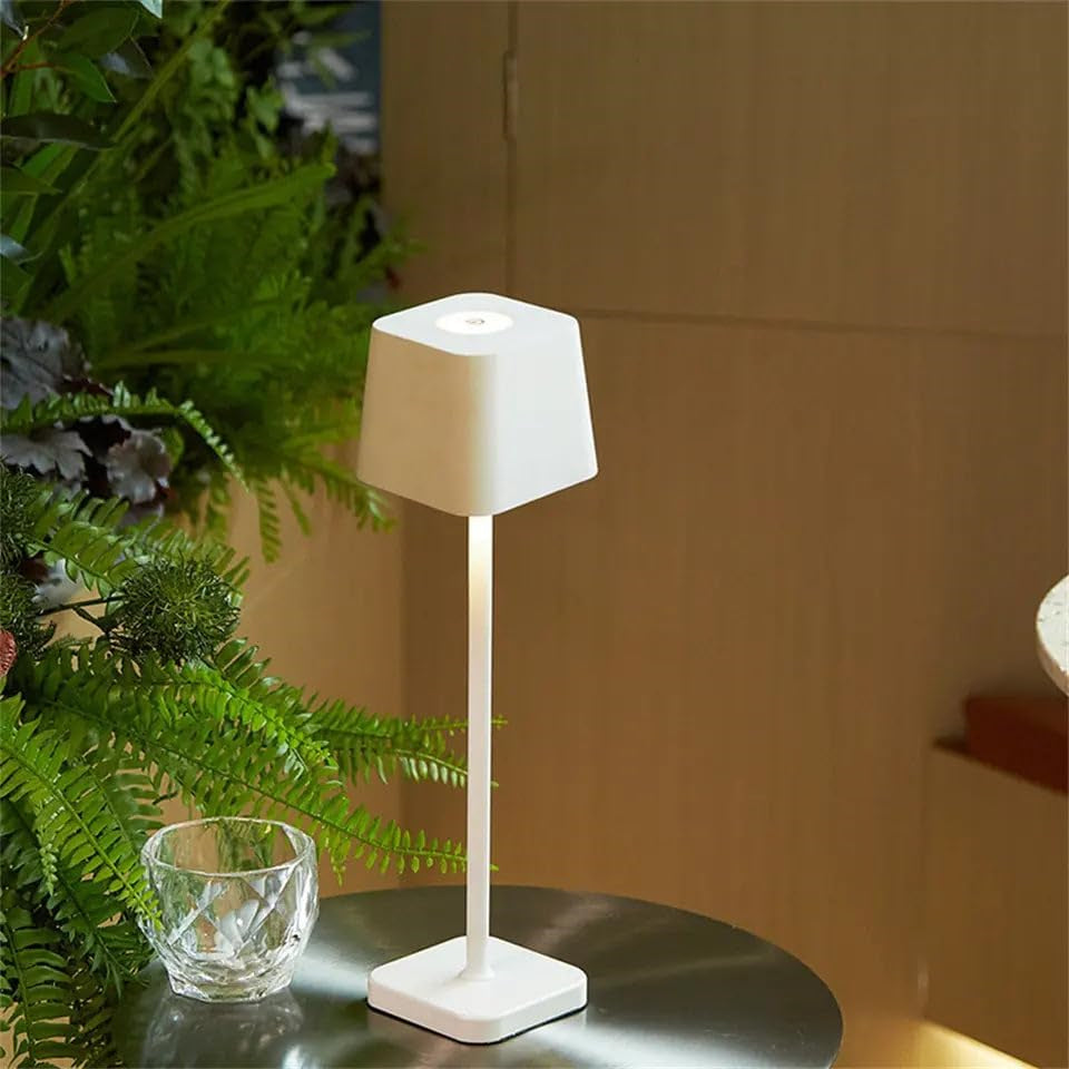 Scandinavian Cordless Touch Led Table Light For Restaurant