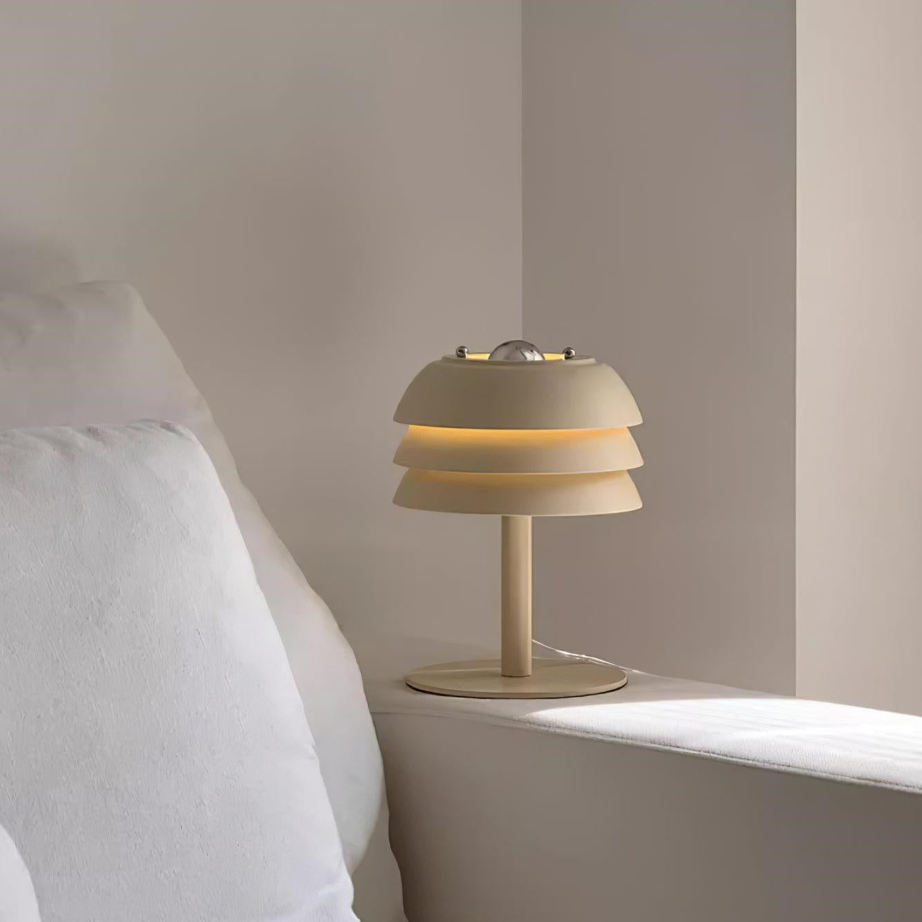 Minimalistische 3 Stöckige Creme Pilz Bettseite Tischlampe