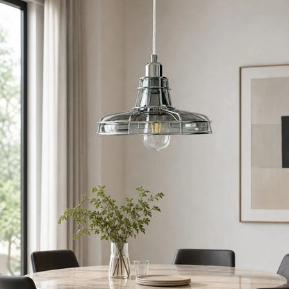 Pendant lamp above dining table