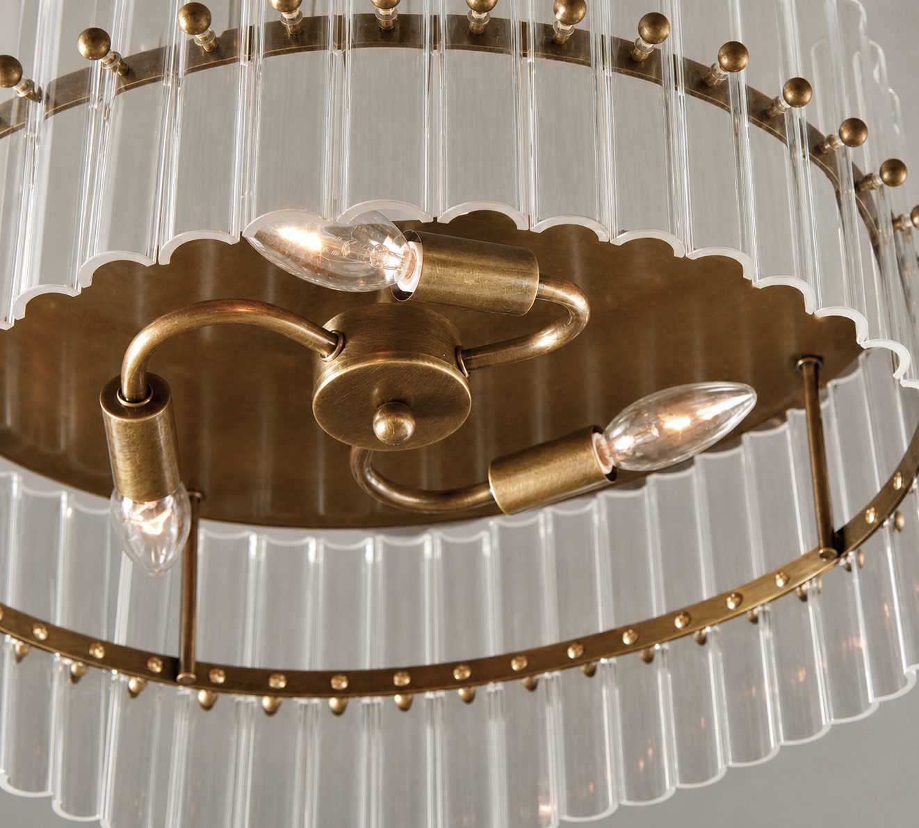 Lumora Crystal Flush Mount – Elegante Deckenleuchte aus Messing