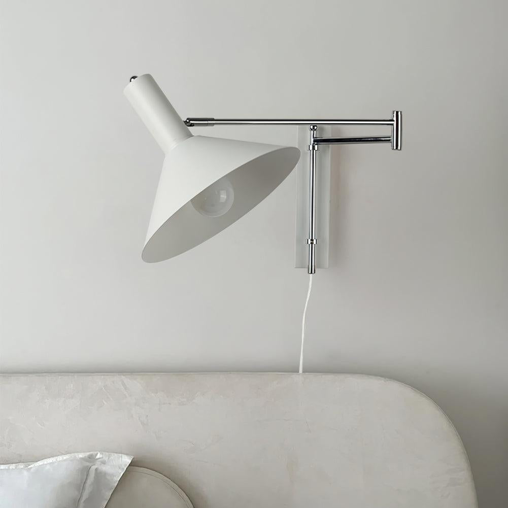 Moderne Bauhaus Schwenkbare Wandleuchte für Esstisch mit Kabel und Stecker