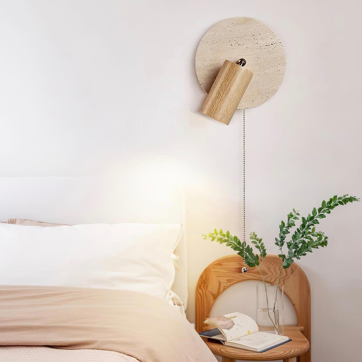 Zylinderförmige Wandleuchte aus Travertin im Wabi-Sabi-Stil mit Zugkettenschalter