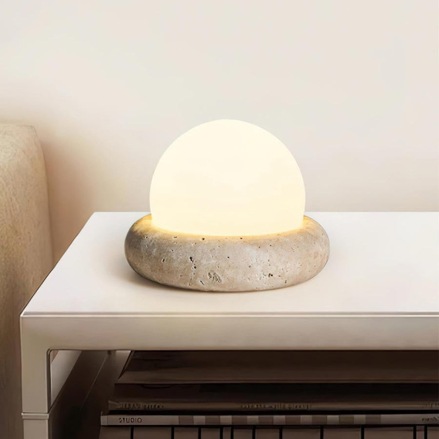 Halbrunde Tischlampe aus Travertin im cremefarbenen Stil