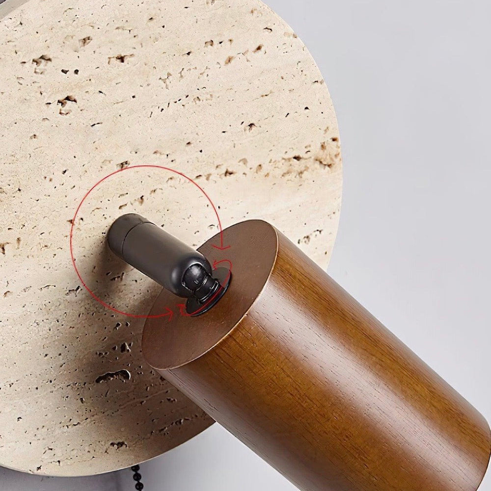 Zylinderförmige Wandleuchte aus Travertin im Wabi-Sabi-Stil mit Zugkettenschalter