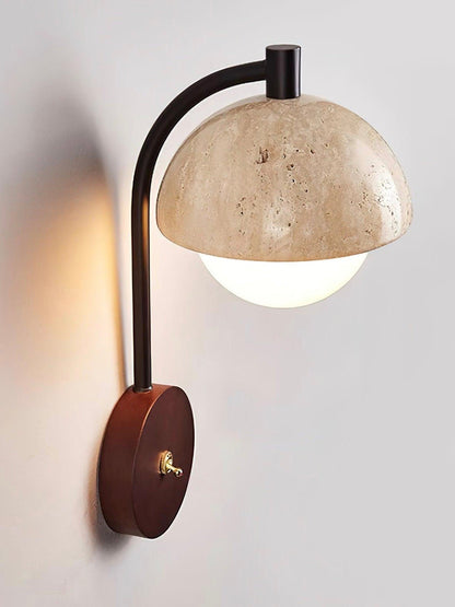 Wandleuchte aus Travertin im Wabi Sabi Stil mit Halbkugel Design für Wohnzimmer und Schlafzimmer