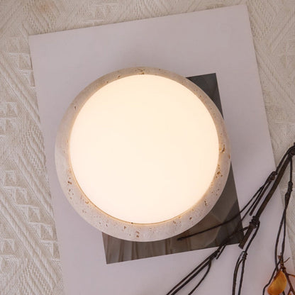 Halbrunde Tischlampe aus Travertin im cremefarbenen Stil