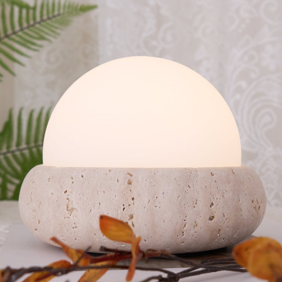 Halbrunde Tischlampe aus Travertin im cremefarbenen Stil