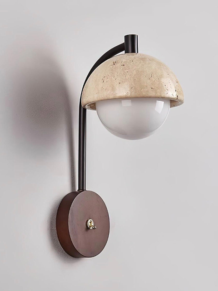 Wandleuchte aus Travertin im Wabi Sabi Stil mit Halbkugel Design für Wohnzimmer und Schlafzimmer