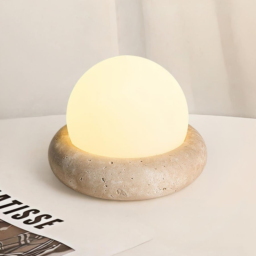 Halbrunde Tischlampe aus Travertin im cremefarbenen Stil