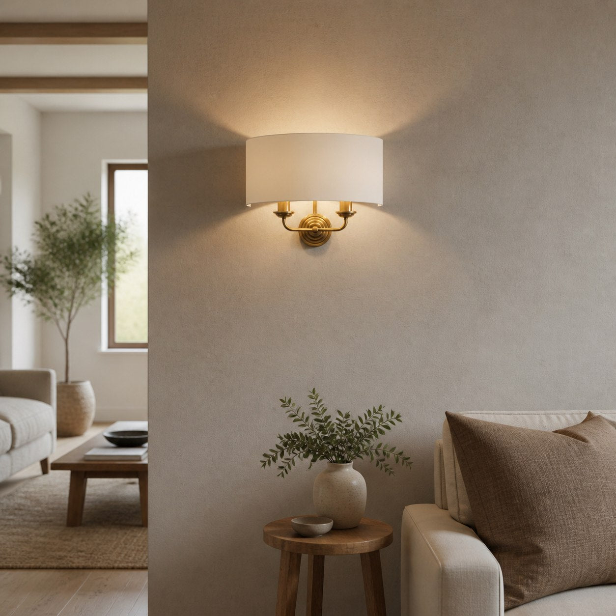 Tela Classic Wall Sconce with Fabric Shade – Elegant Metal Finish Wall Light for Living Room / Bedroom