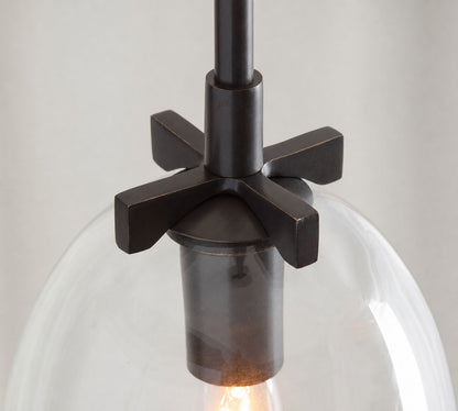 Auria Pendelleuchte aus Metall und Messing – Vintage-Finish mit Glasschirm