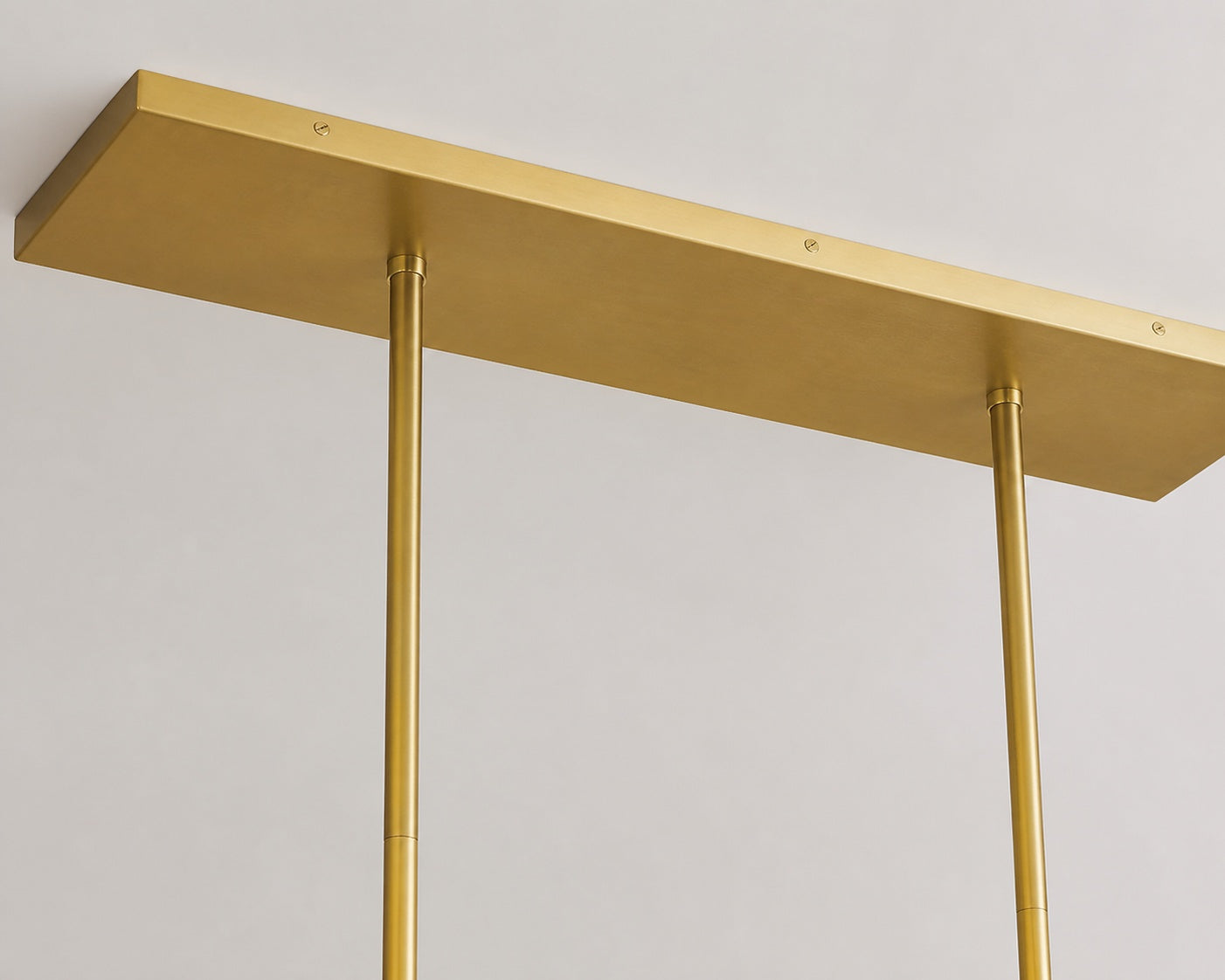 Glavira Linear-Kronleuchter aus recyceltem Glas – elegante, moderne Beleuchtung