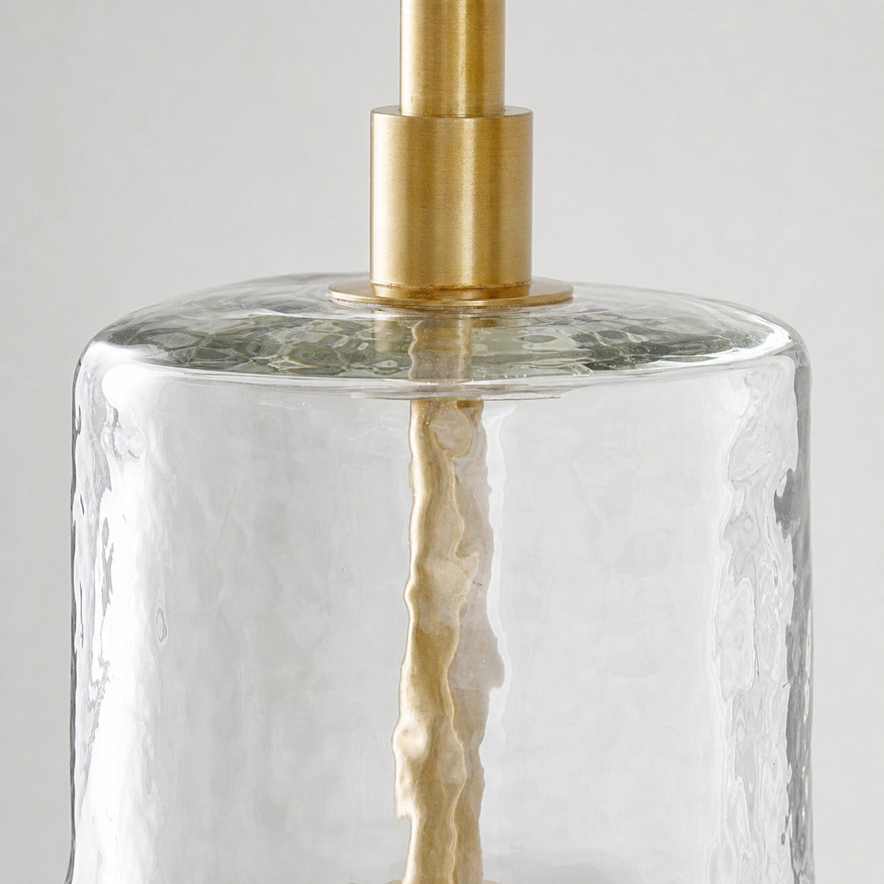 Glavira Pendelleuchtenkollektion aus recyceltem Glas – Moderne Küchenbeleuchtung