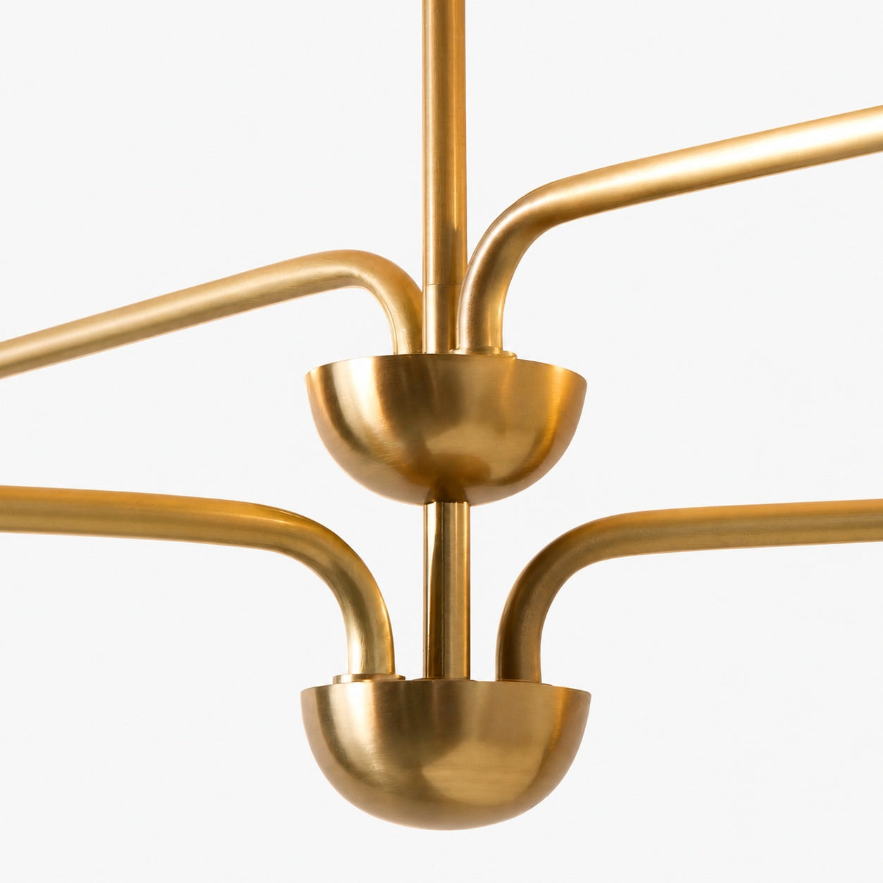 Kronleuchter aus Lutal-Bronze – Modernes Design mit monochromer Oberfläche