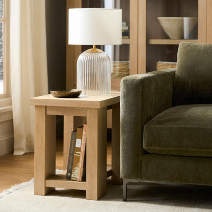 Bravira Strukturierte Glas Tischlampe mit klarer Leinen Schirm in zeitgemäßem Design für Wohnzimmer oder Homeoffice