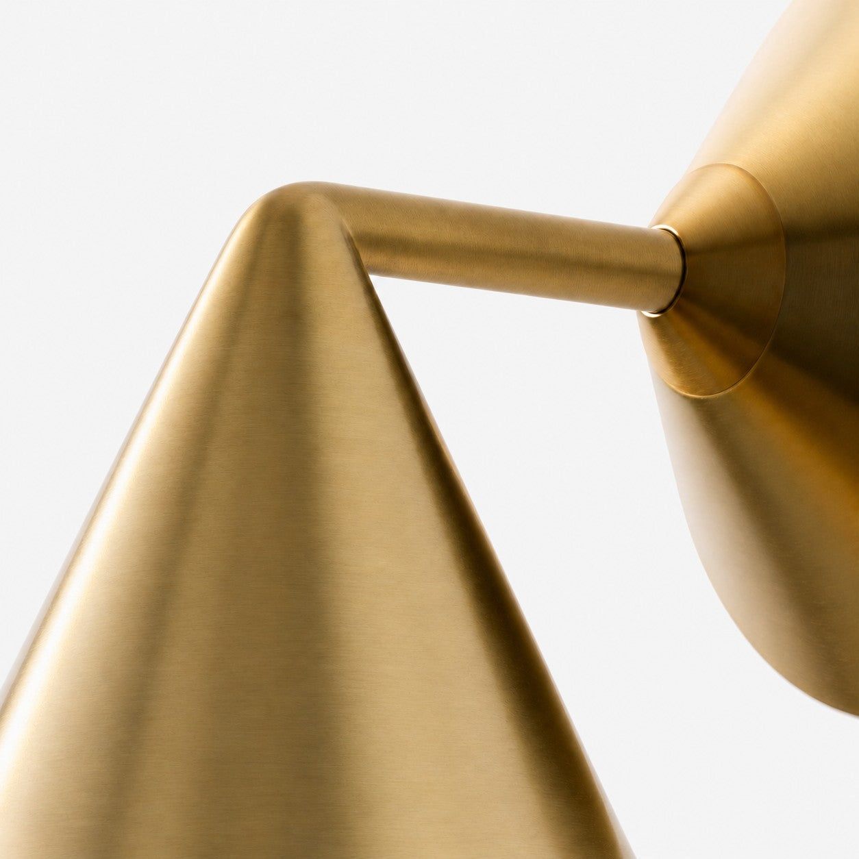 Brivana Wandleuchte – Moderne Metall-Wandlampe für Schlafzimmer & Flur