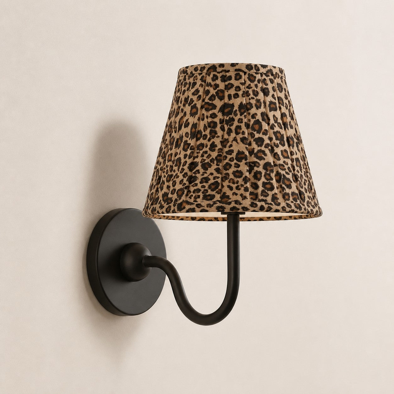 Luvora Gefalteter Leinenlampenschirm Wandlampe Vintage Modern für Schlafzimmer und Flur