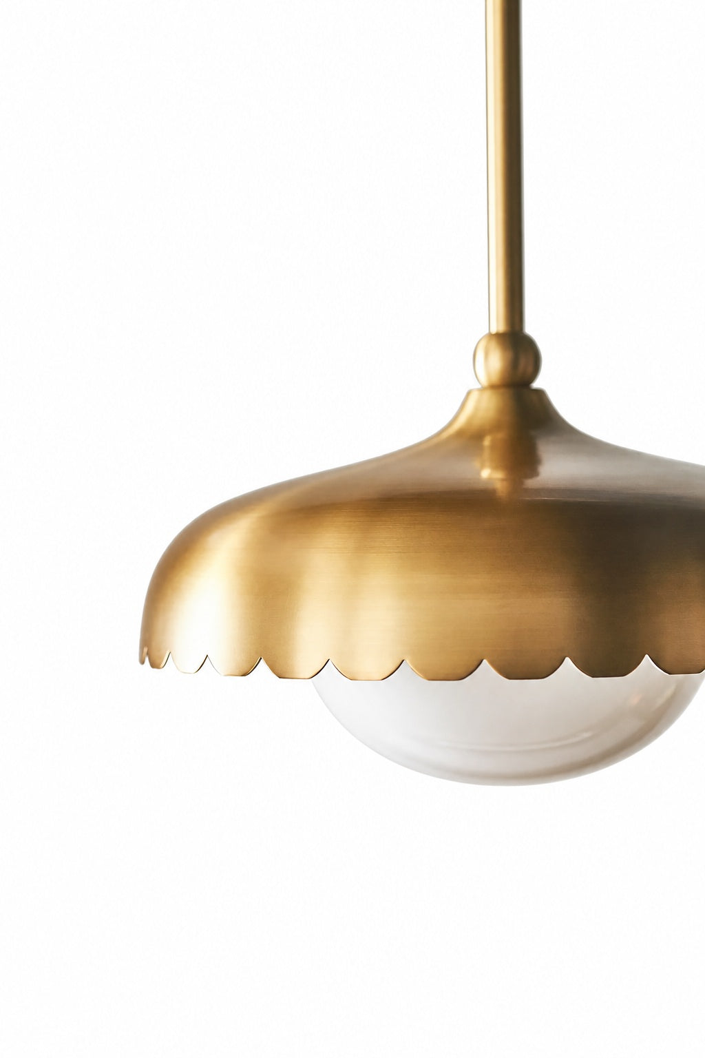 Rayla Scallop Pendelleuchte – Retro Messing Deckenlampe für Esszimmer & Küche