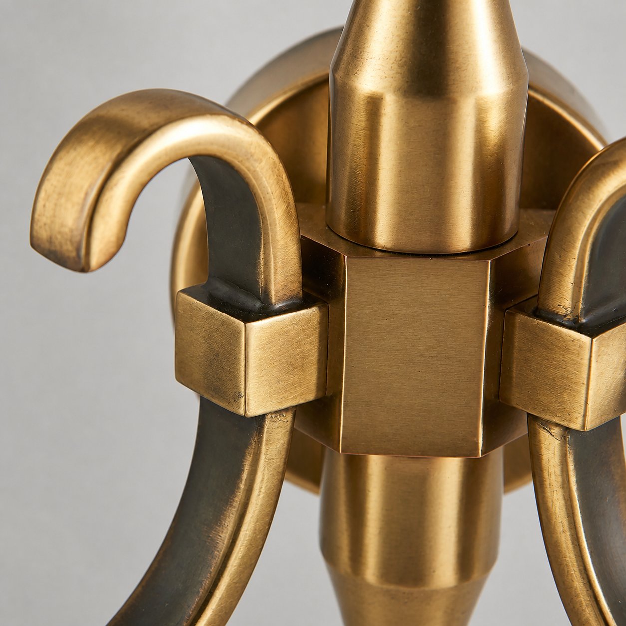 Lunetal Double-Head Wall Sconce – Vintage Metal Glass for Hallway and Bedroom
