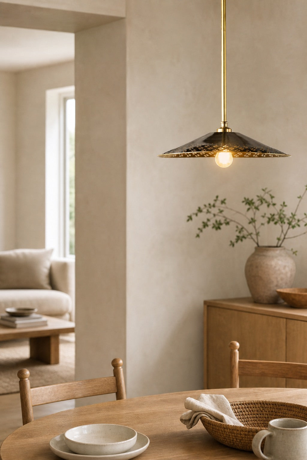 Auriglow Kleeblatt Cutout Pendelleuchte – Moderne Emaille-Messing Hängelampe für Esszimmer, Küche oder Flur