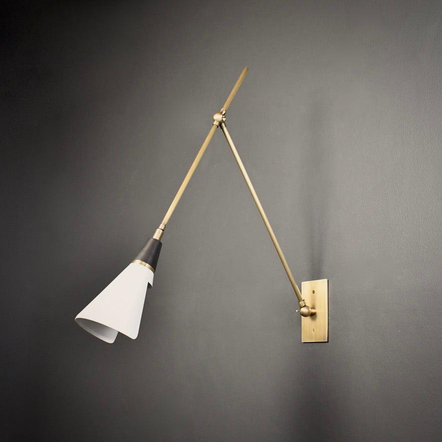 Magari Mid Century Wandleuchte Messing Schwenkbar