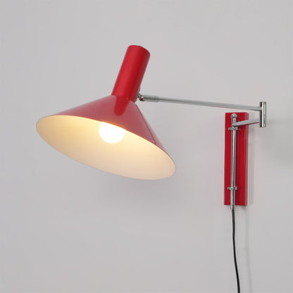 Moderne Bauhaus Schwenkbare Wandleuchte für Esstisch mit Kabel und Stecker