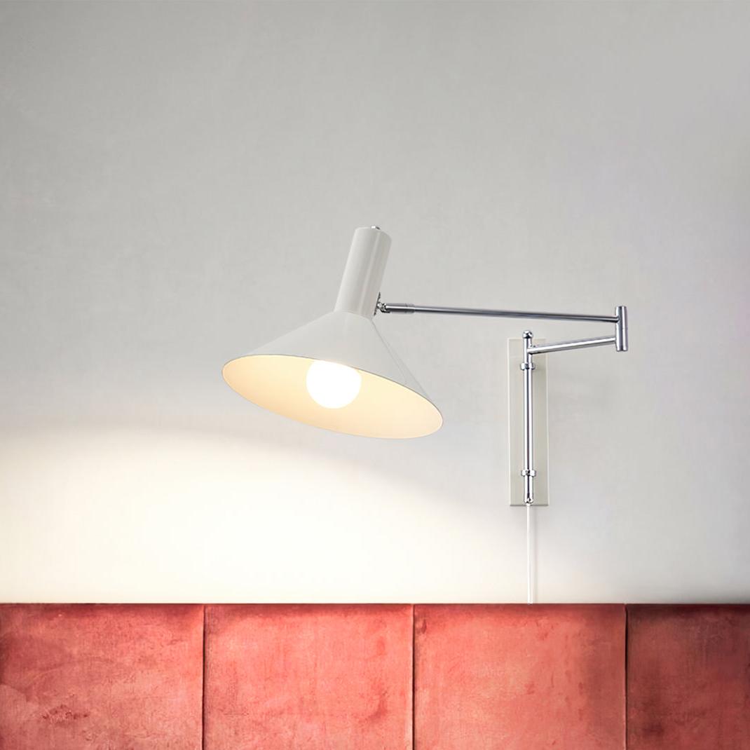 Moderne Bauhaus Schwenkbare Wandleuchte für Esstisch mit Kabel und Stecker