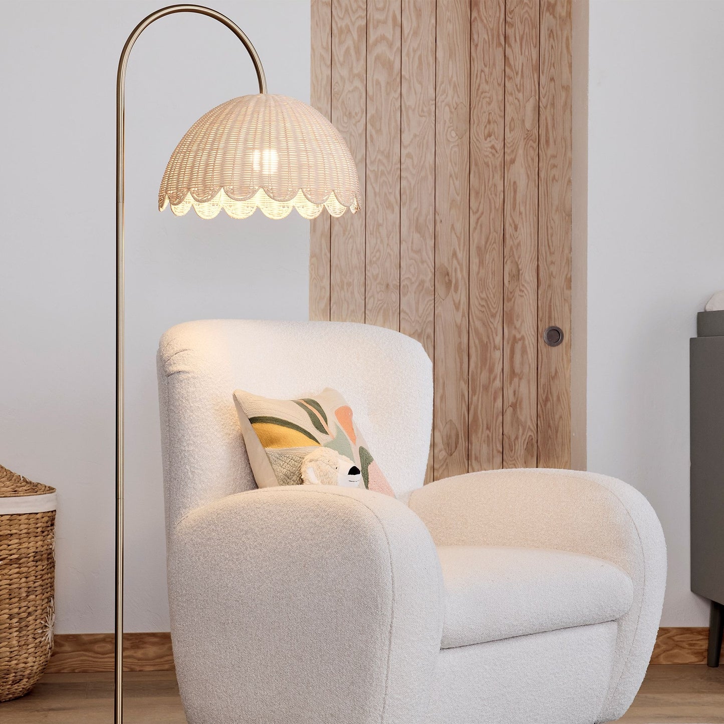 Olvara Bubble Stehlampe aus natürlichem Rattan – Kinderzimmerbeleuchtung mit Boho-Charme