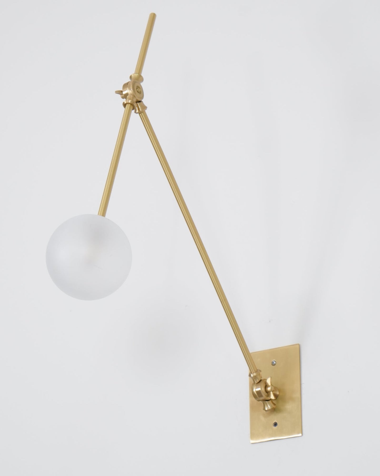 Magari Mid Century Wandleuchte Messing Schwenkbar