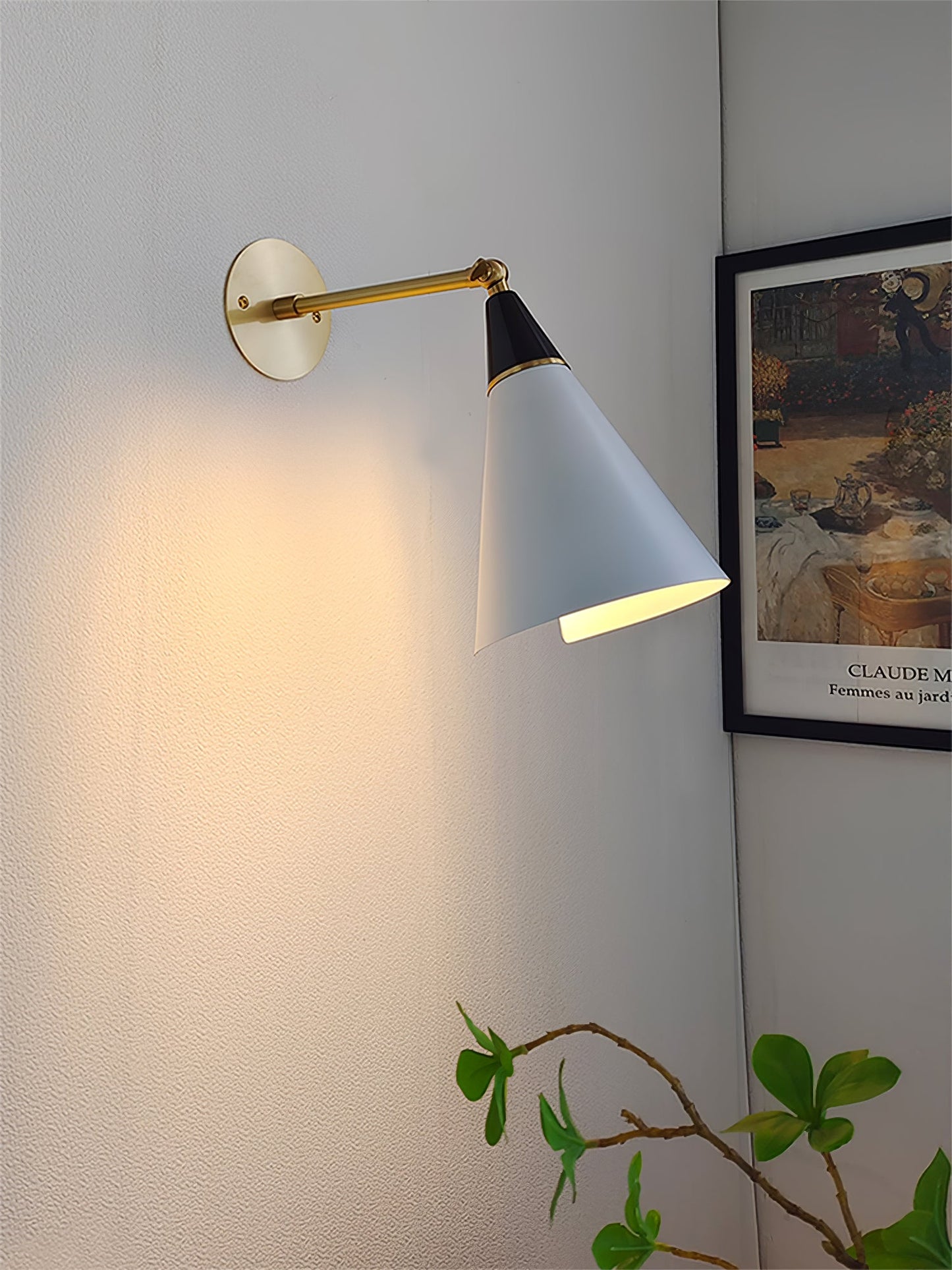 Magari Mid Century Wandleuchte Messing Schwenkbar