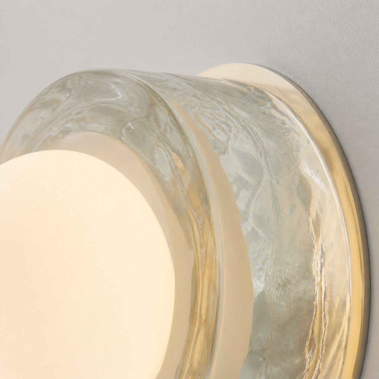 Vellaro Wall Sconce Glass and Metal Design - Timeless Style for Kitchen and Office Lighting