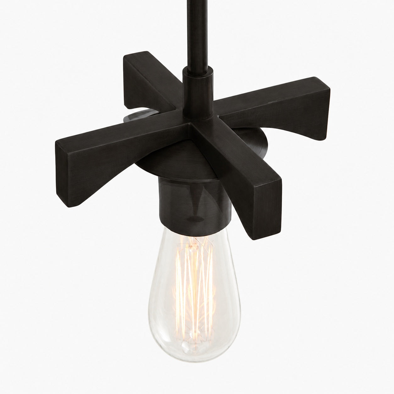 Auria Pendelleuchte aus Metall und Messing – Vintage-Finish mit Glasschirm