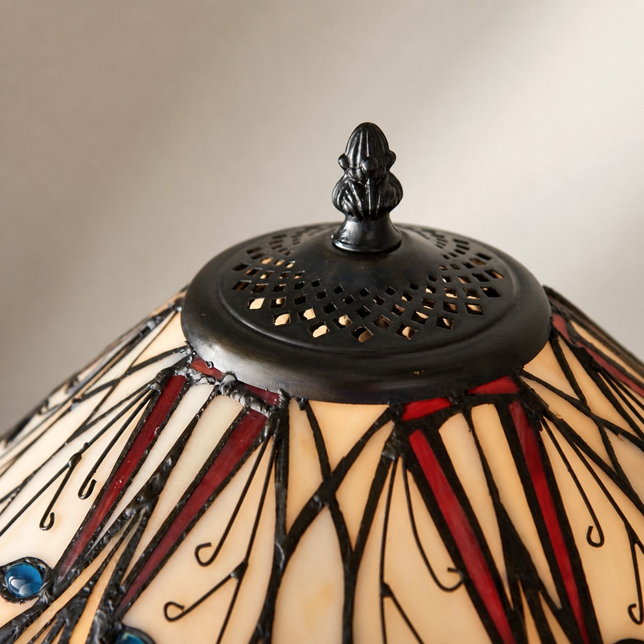 TF Hector Art Nouveau Table Lamp – Stained Glass Shade Decorative Lighting for Living Room or Bedroom