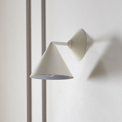 Brivana Wandleuchte – Moderne Metall-Wandlampe für Schlafzimmer & Flur